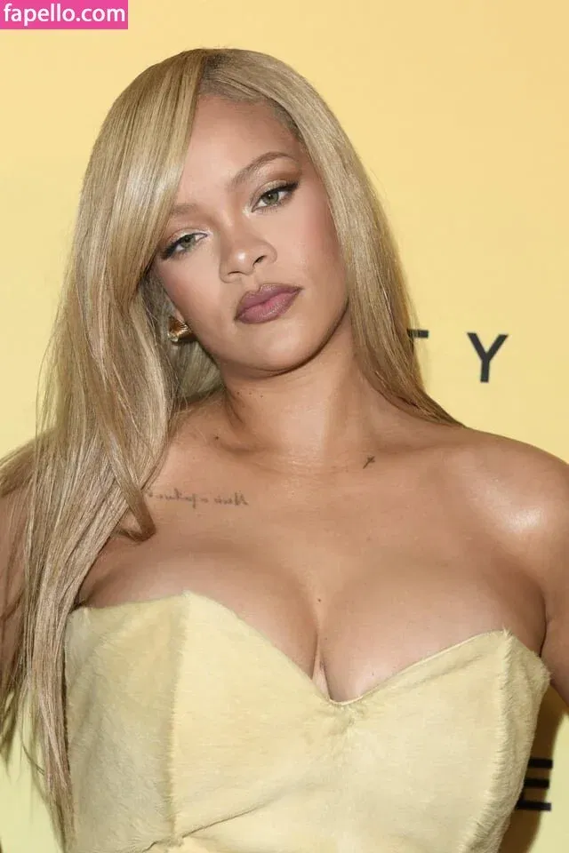 Rihanna / badgalriri Onlyfans Photo Gallery 
