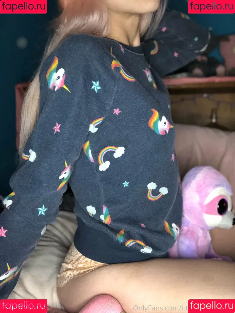 itty_bitty_baddie / ittybittybaddie Onlyfans Photo Gallery 