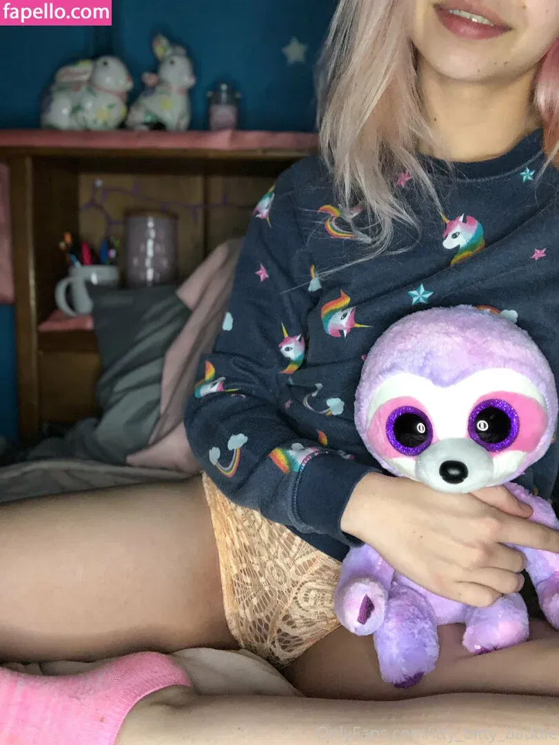 itty_bitty_baddie / ittybittybaddie Onlyfans Photo Gallery 