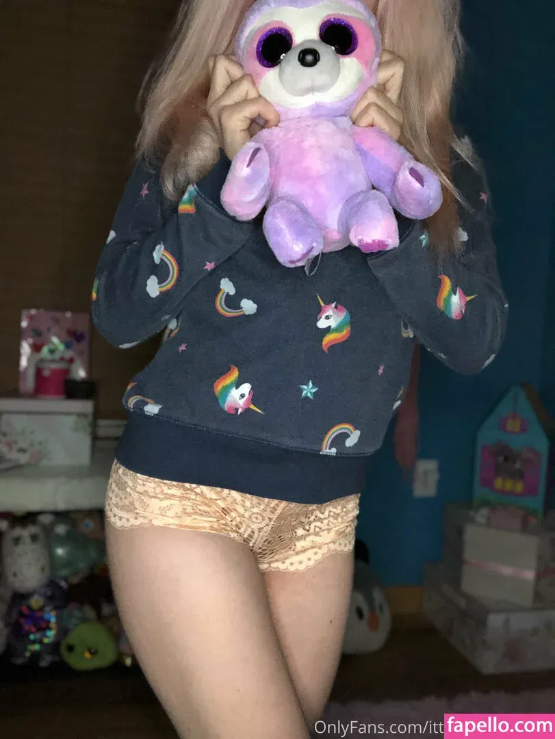 itty_bitty_baddie / ittybittybaddie Onlyfans Photo Gallery 