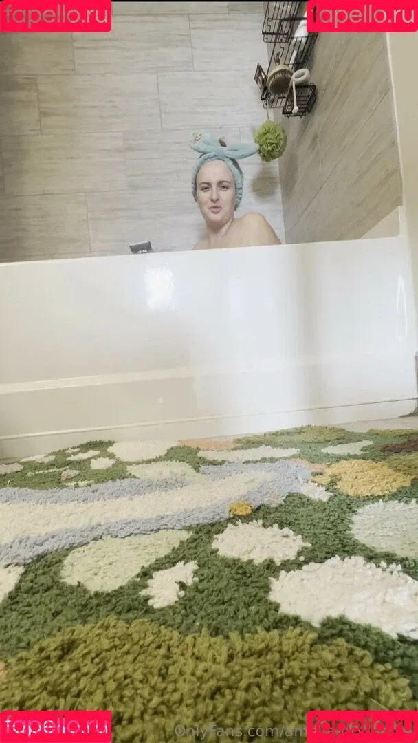 Amelia-wet-angel / Ameliawettengel / amelia_wet_angel Onlyfans Photo Gallery 