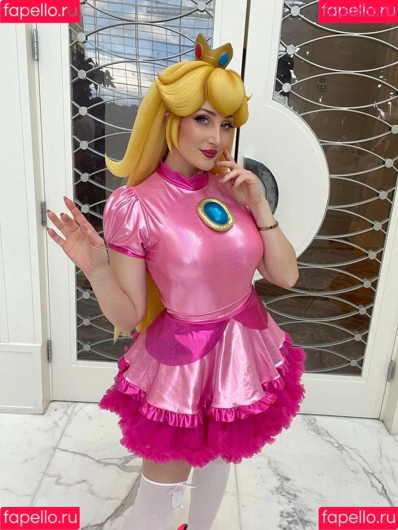 Holly Wolf / HollytWolf / hollywolf / veronicafettx / wolfofthewild Onlyfans Photo Gallery 