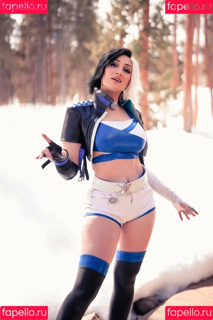 Holly Wolf / HollytWolf / hollywolf / veronicafettx / wolfofthewild Onlyfans Photo Gallery 
