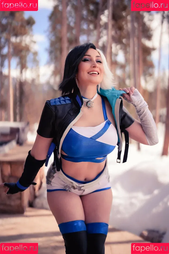 Holly Wolf / HollytWolf / hollywolf / veronicafettx / wolfofthewild Onlyfans Photo Gallery 