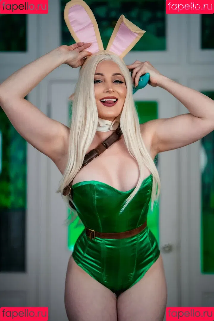 Holly Wolf / HollytWolf / hollywolf / veronicafettx / wolfofthewild Onlyfans Photo Gallery 