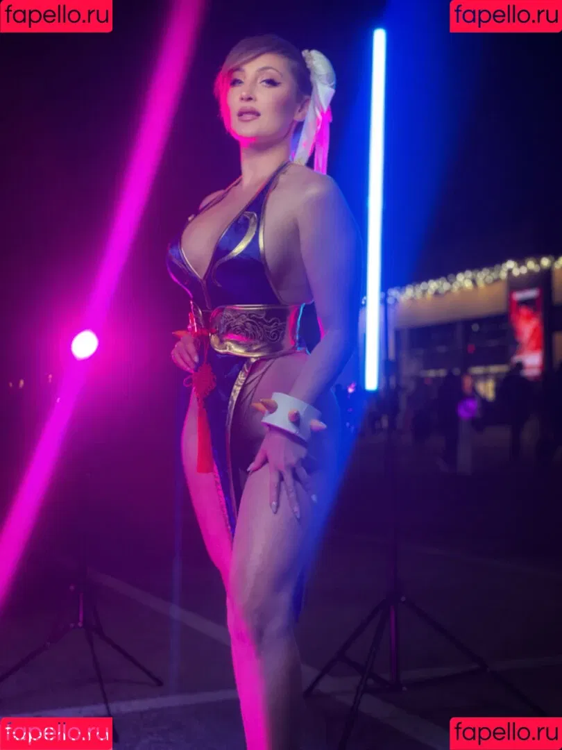Holly Wolf / HollytWolf / hollywolf / veronicafettx / wolfofthewild Onlyfans Photo Gallery 