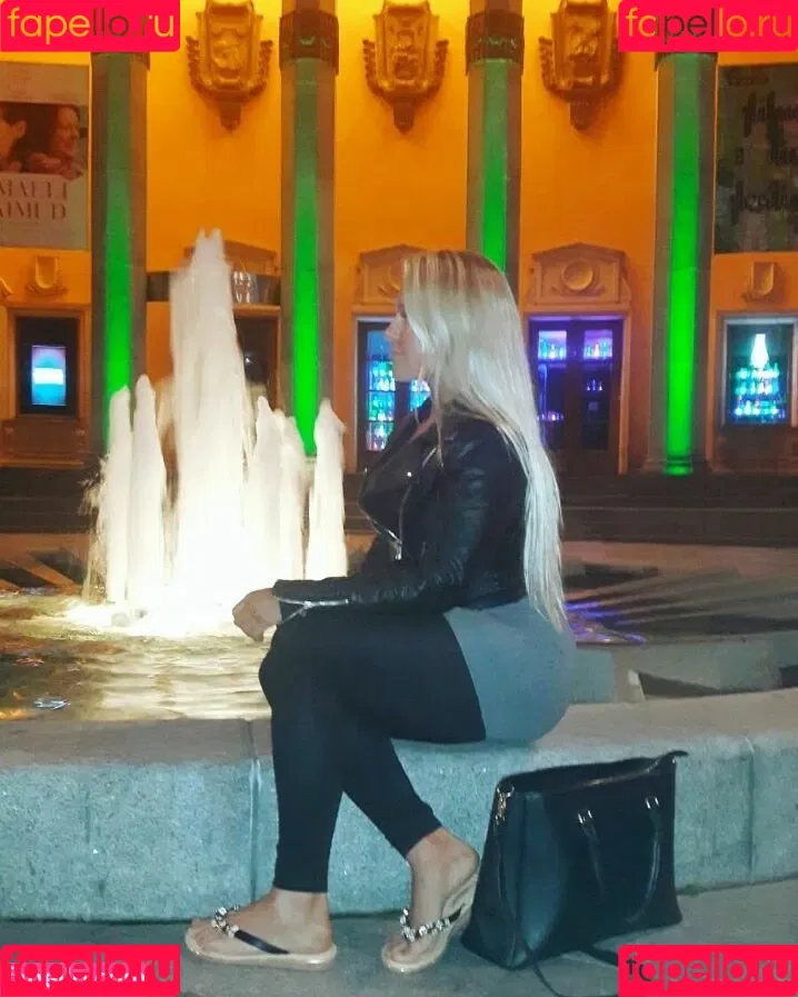 Emilia Linden / linden.emilia / princesslinden / user Onlyfans Photo Gallery 