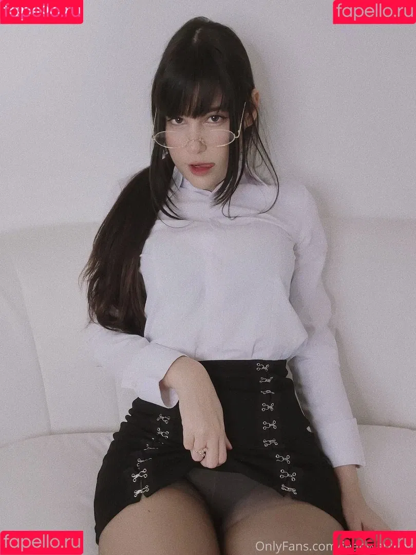 Jean Wanwan / jeanwanwan Onlyfans Photo Gallery 