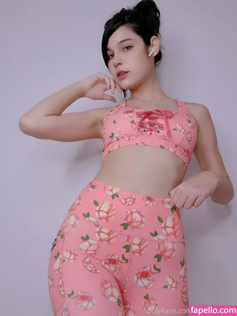 Jean Wanwan / jeanwanwan Onlyfans Photo Gallery 