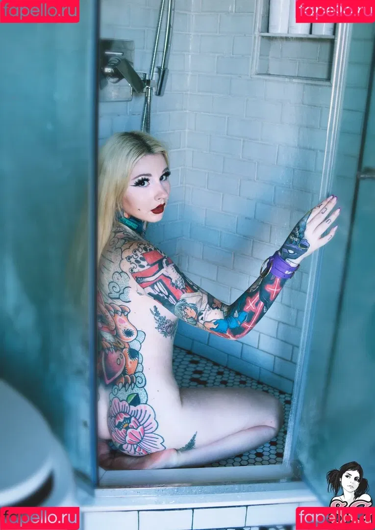 Sky Graves / WalkingWoounded / WooundedWaifu / walkingwoundedoh Onlyfans Photo Gallery 