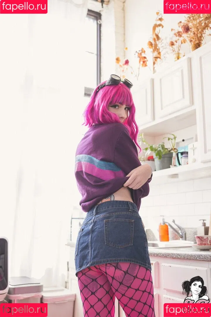 Sky Graves / WalkingWoounded / WooundedWaifu / walkingwoundedoh Onlyfans Photo Gallery 