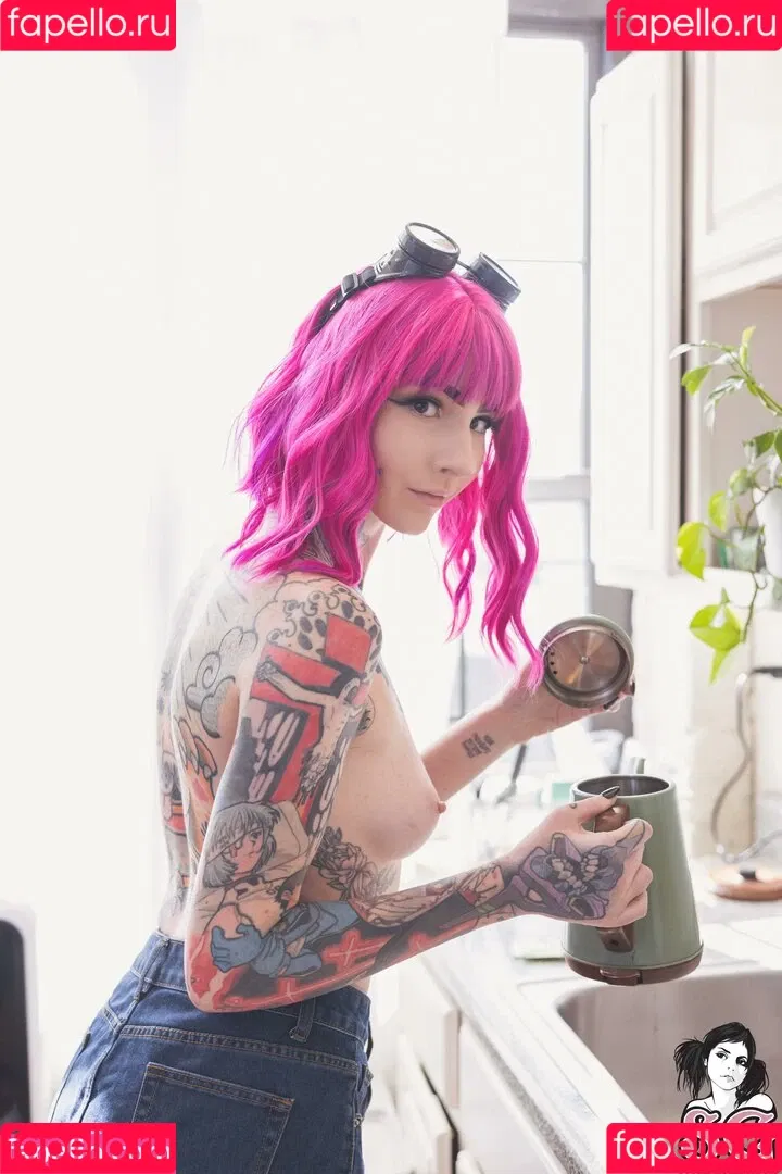 Sky Graves / WalkingWoounded / WooundedWaifu / walkingwoundedoh Onlyfans Photo Gallery 