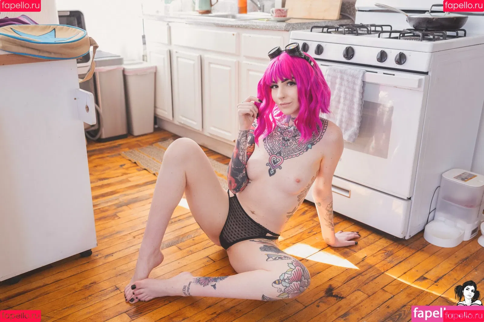 Sky Graves / WalkingWoounded / WooundedWaifu / walkingwoundedoh Onlyfans Photo Gallery 