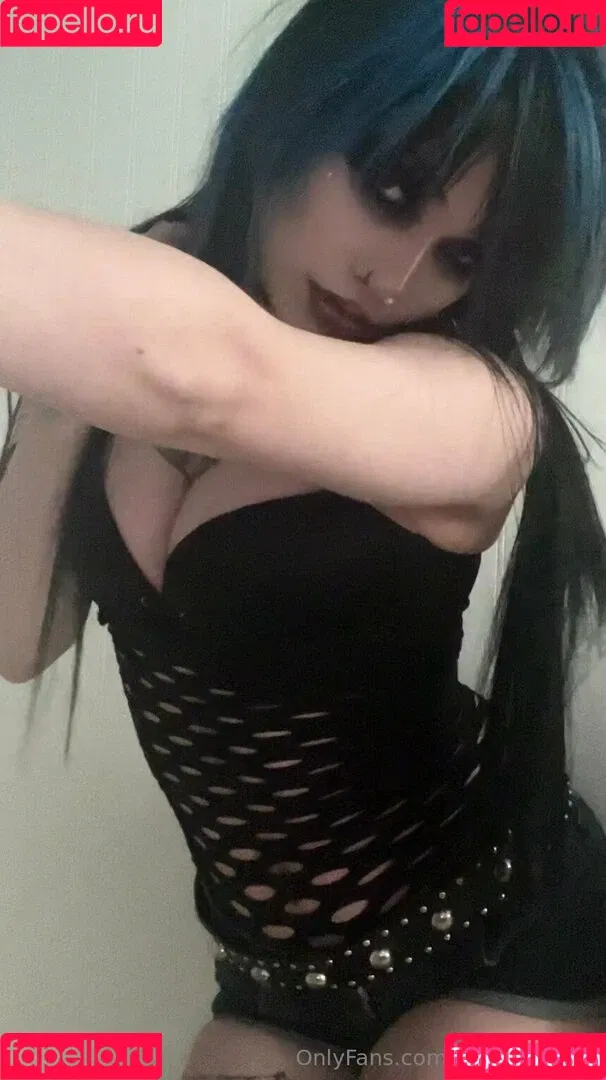 kissingrazors Onlyfans Photo Gallery 