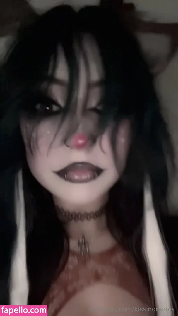 kissingrazors Onlyfans Photo Gallery 