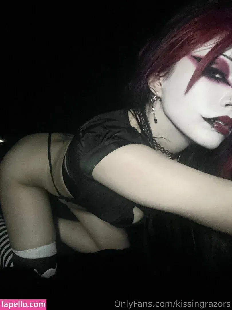 kissingrazors Onlyfans Photo Gallery 