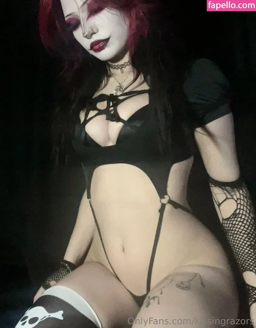 kissingrazors Onlyfans Photo Gallery 