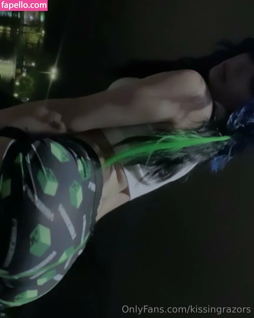 kissingrazors Onlyfans Photo Gallery 
