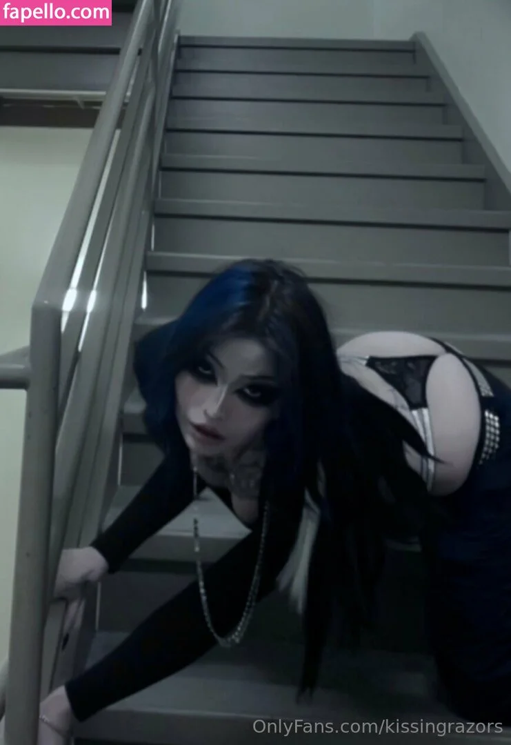 kissingrazors Onlyfans Photo Gallery 