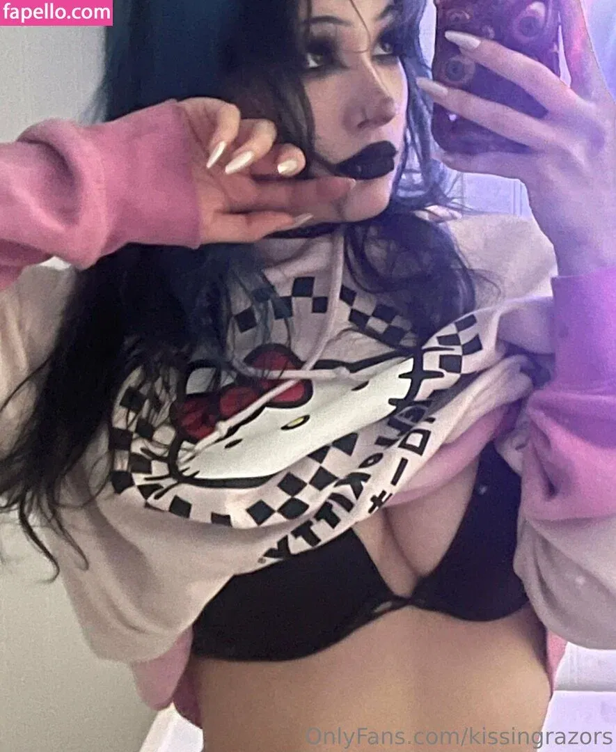 kissingrazors Onlyfans Photo Gallery 