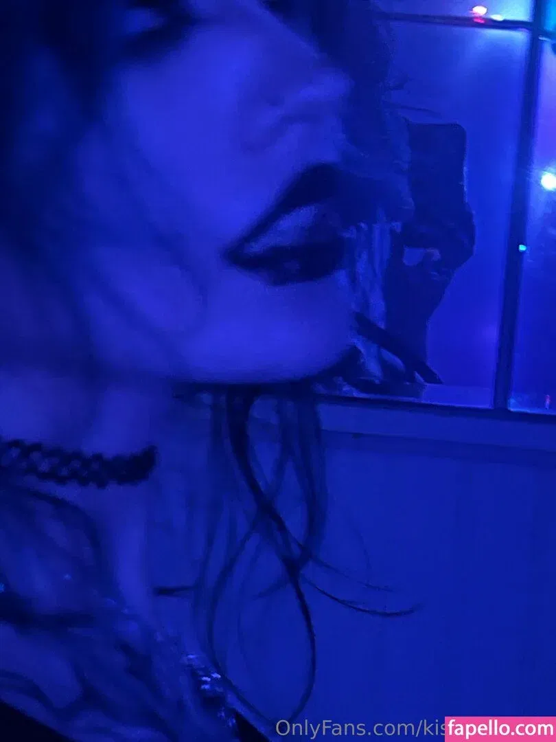 kissingrazors Onlyfans Photo Gallery 