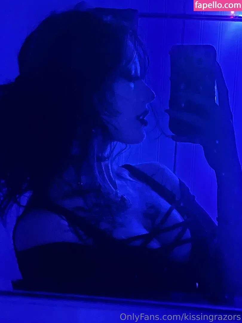 kissingrazors Onlyfans Photo Gallery 