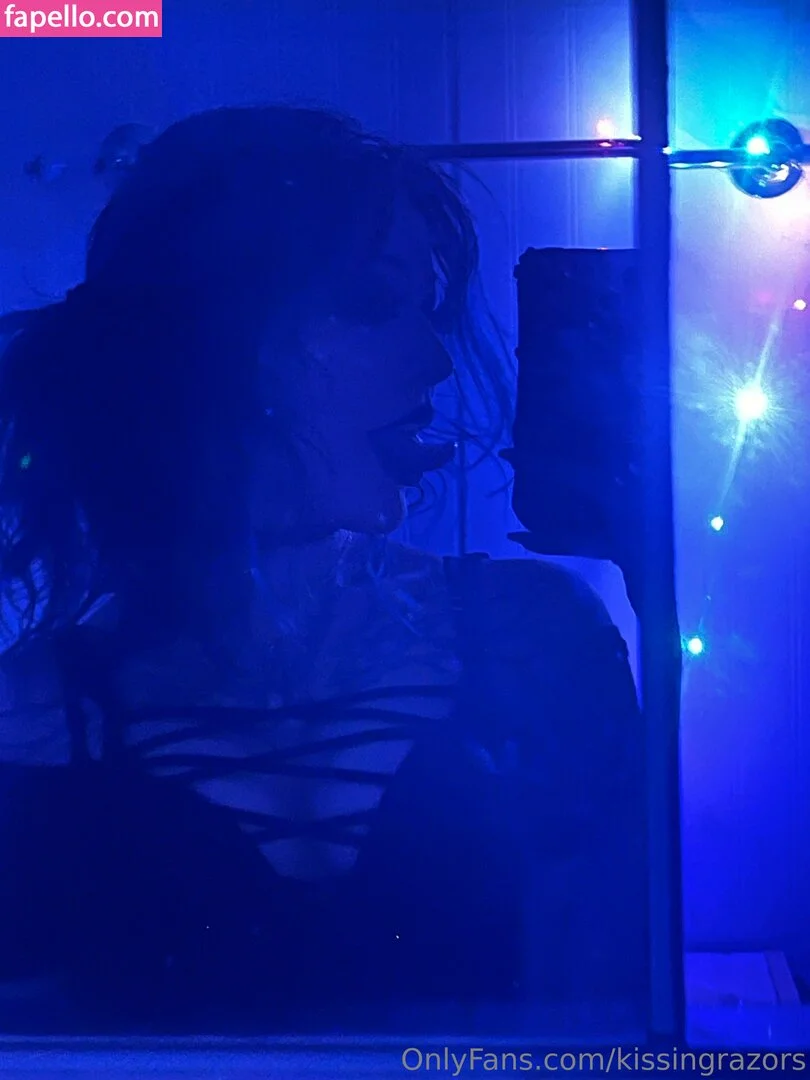 kissingrazors Onlyfans Photo Gallery 