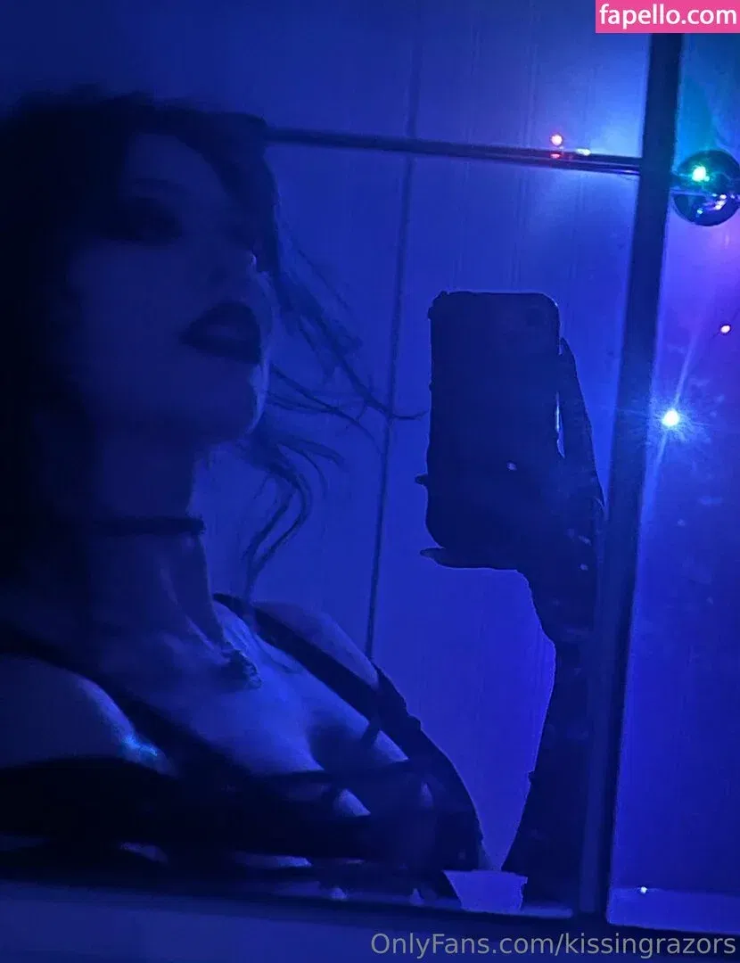 kissingrazors Onlyfans Photo Gallery 