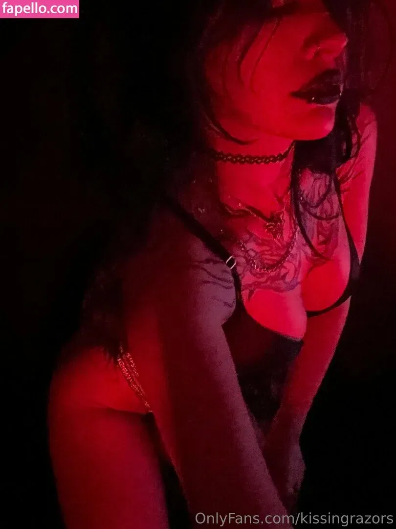 kissingrazors Onlyfans Photo Gallery 