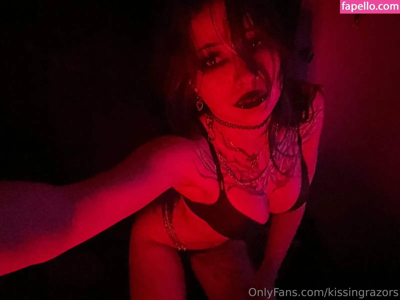 kissingrazors Onlyfans Photo Gallery 