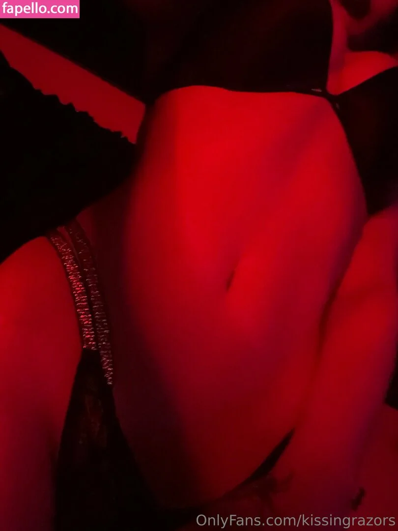 kissingrazors Onlyfans Photo Gallery 