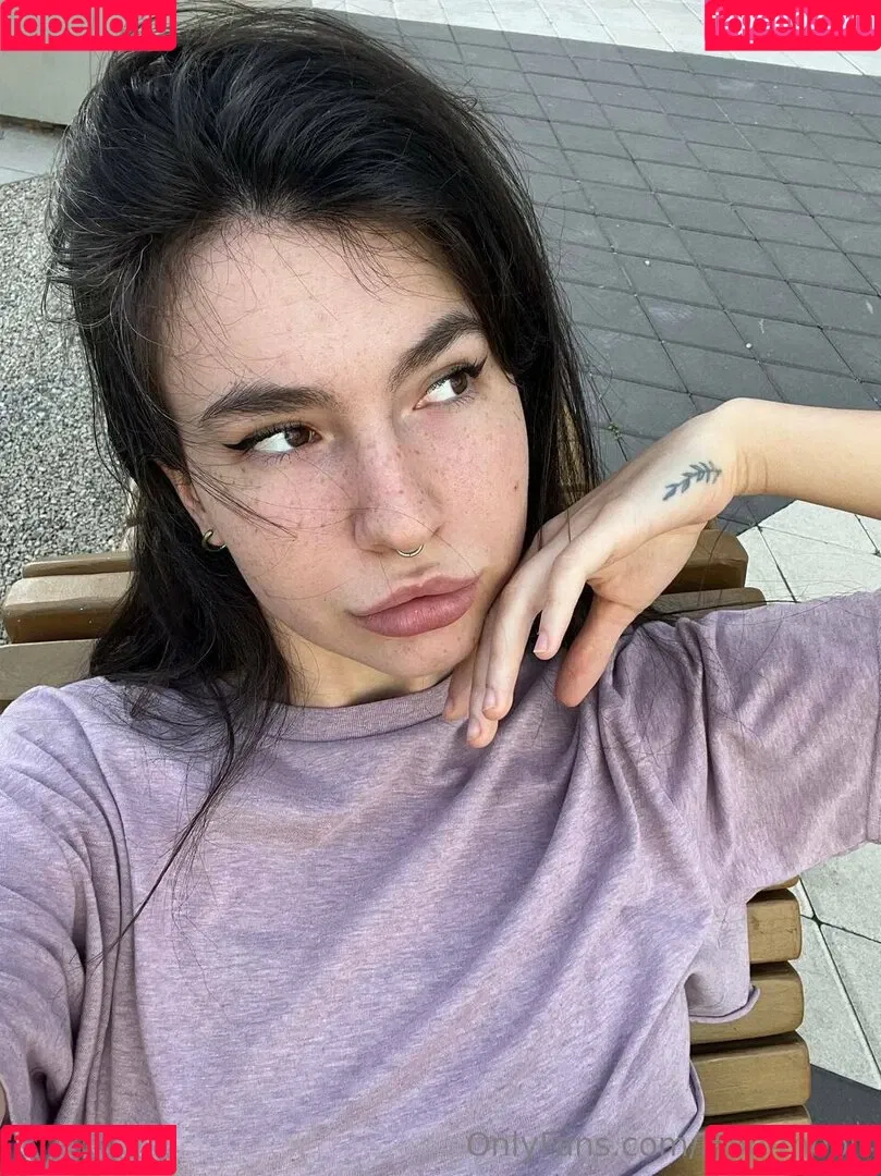 Puzzled_Win631 / https: / liloo-moon / liloo_moon / lilu_moon_live Onlyfans Photo Gallery 