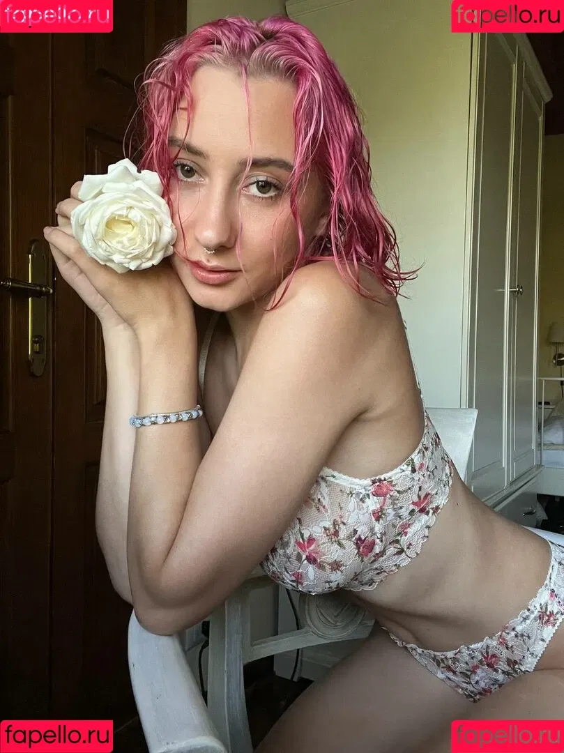 Puzzled_Win631 / https: / liloo-moon / liloo_moon / lilu_moon_live Onlyfans Photo Gallery 