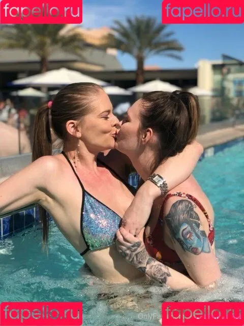 LasVegasHotwife / lasvegashotwife69 Onlyfans Photo Gallery 