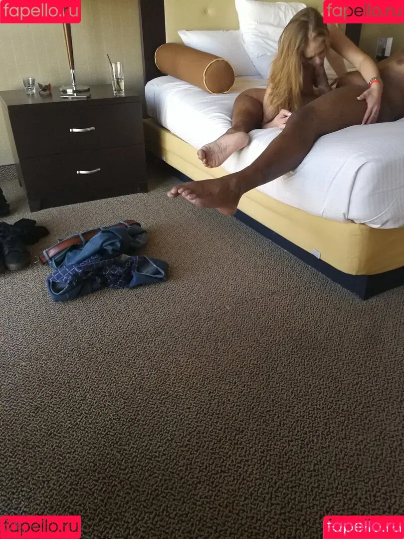 LasVegasHotwife / lasvegashotwife69 Onlyfans Photo Gallery 
