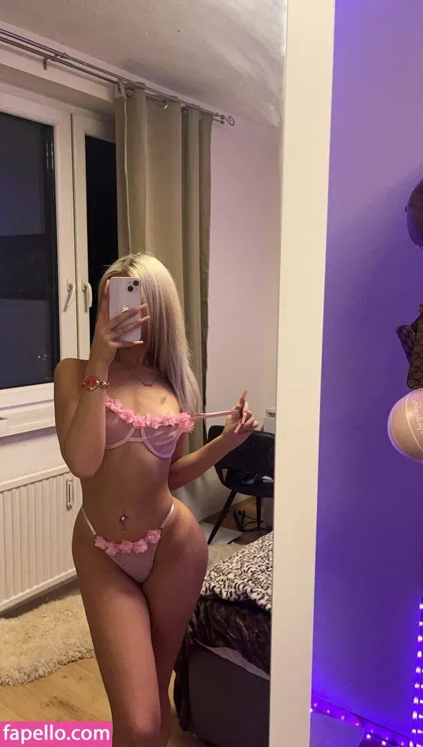 Castillo Onlyfans Photo Gallery 