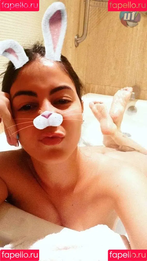 holywaterrr12 / santha_comotu Onlyfans Photo Gallery 