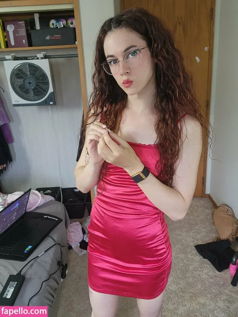 ImplyingDonut / LittleMapleBerry / littlemapleb Onlyfans Photo Gallery 