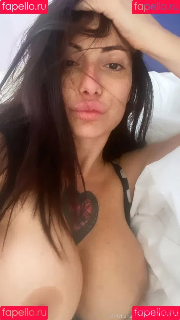 Priscilla Salerno / priscillasa_off / priscillasalernoofficial Onlyfans Photo Gallery 