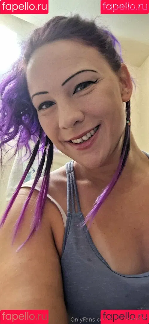 phoebe420_ / phoebe69420 Onlyfans Photo Gallery 