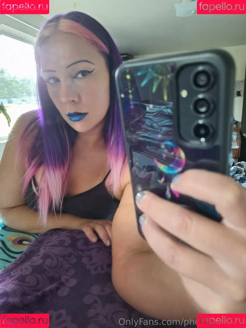 phoebe420_ / phoebe69420 Onlyfans Photo Gallery 