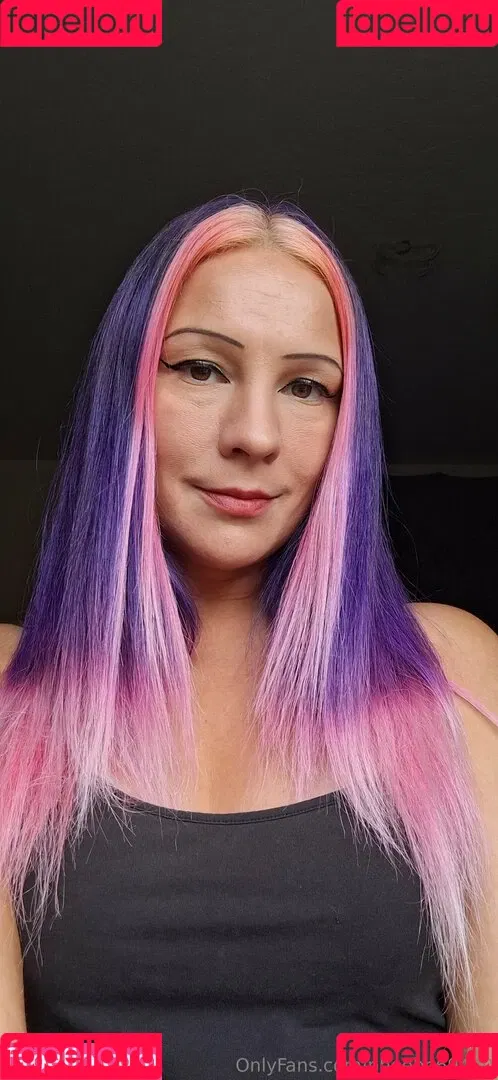 phoebe420_ / phoebe69420 Onlyfans Photo Gallery 