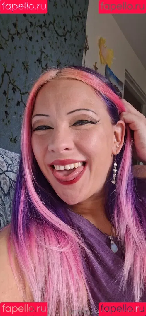 phoebe420_ / phoebe69420 Onlyfans Photo Gallery 