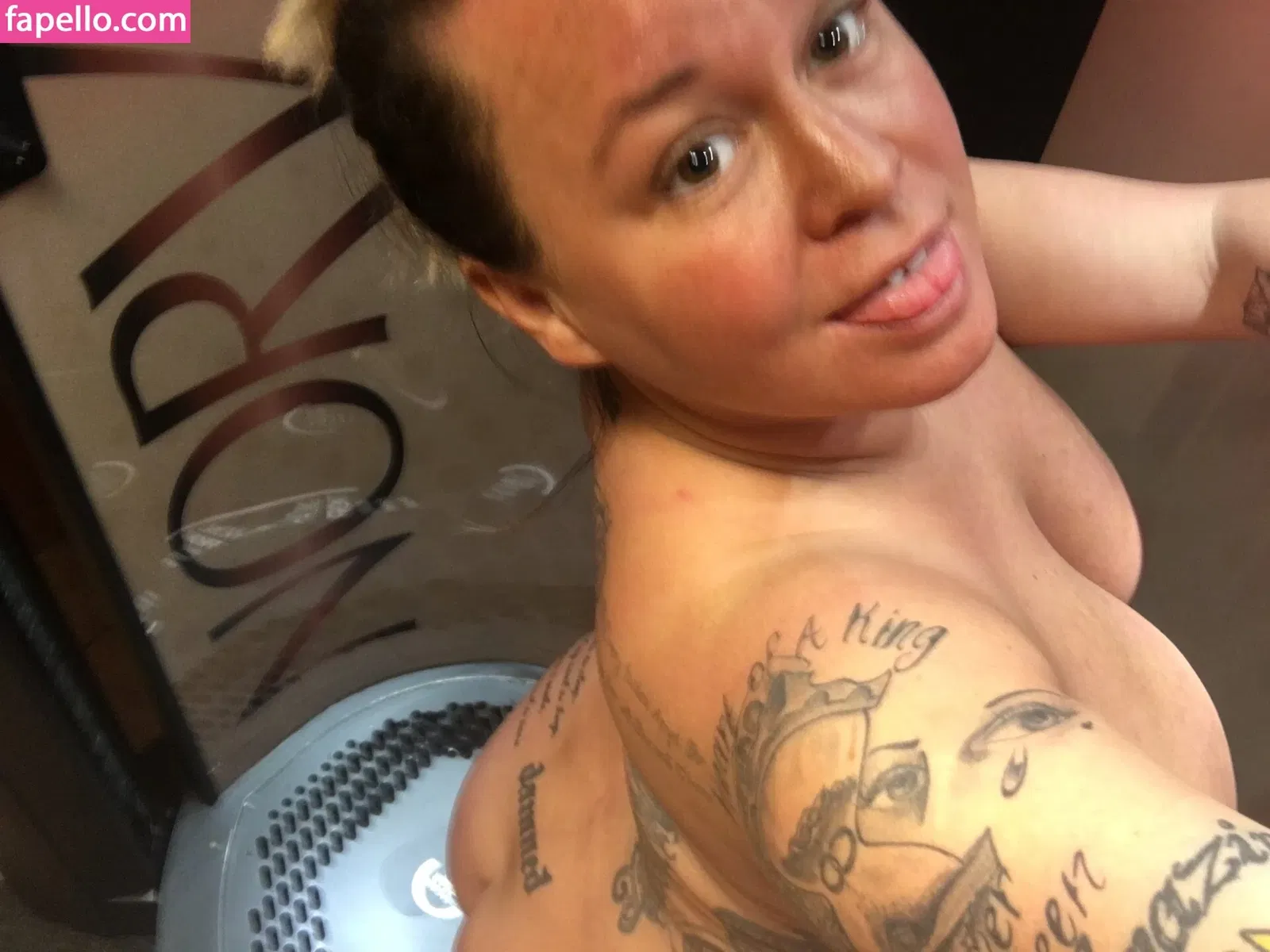 phoebe420_ / phoebe69420 Onlyfans Photo Gallery 