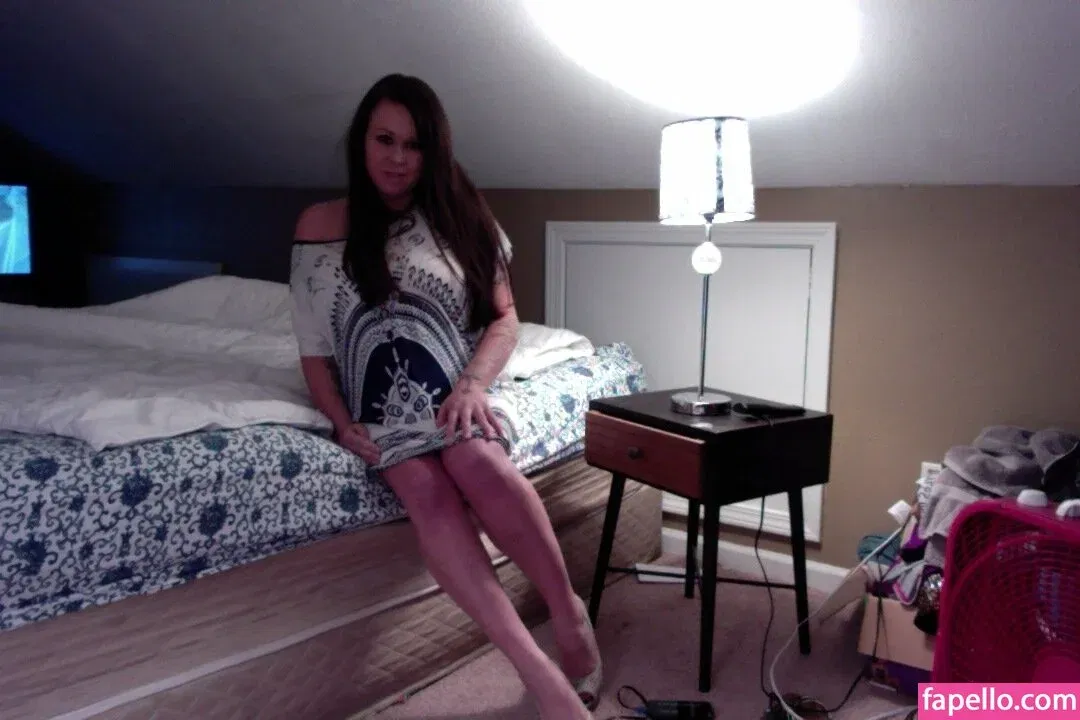 phoebe420_ / phoebe69420 Onlyfans Photo Gallery 