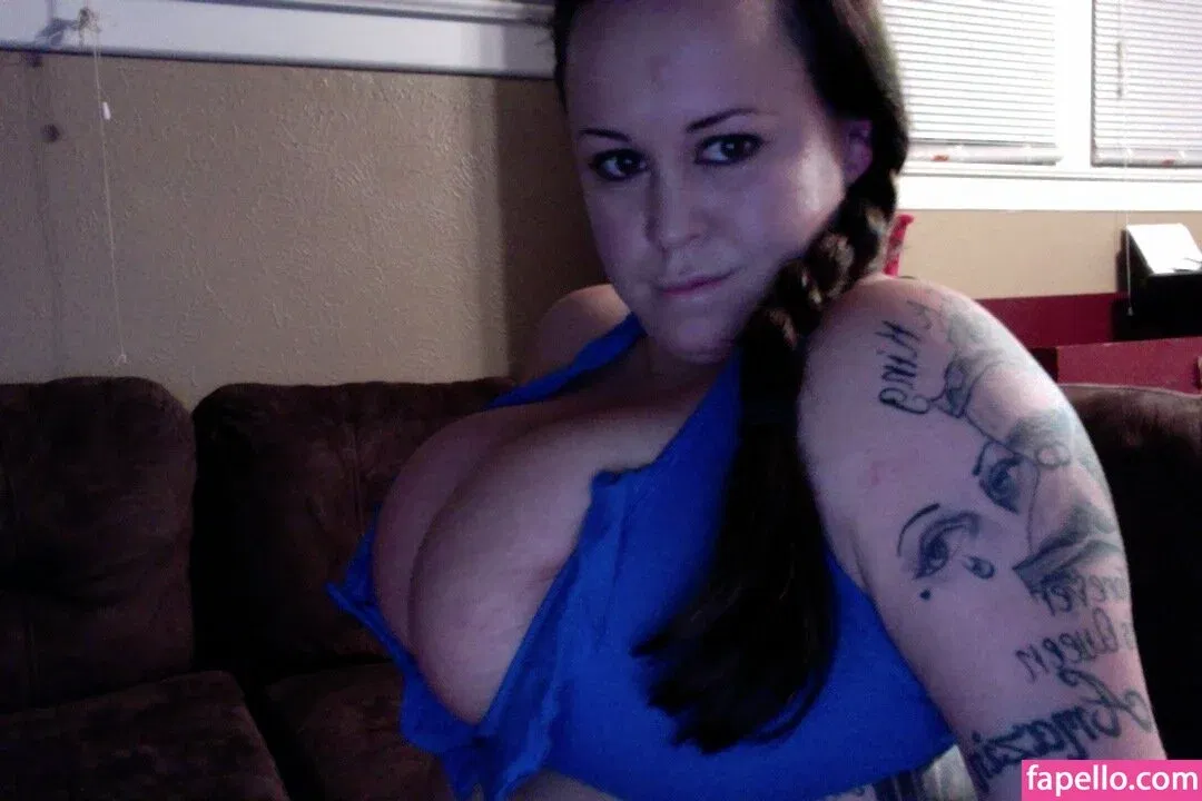 phoebe420_ / phoebe69420 Onlyfans Photo Gallery 