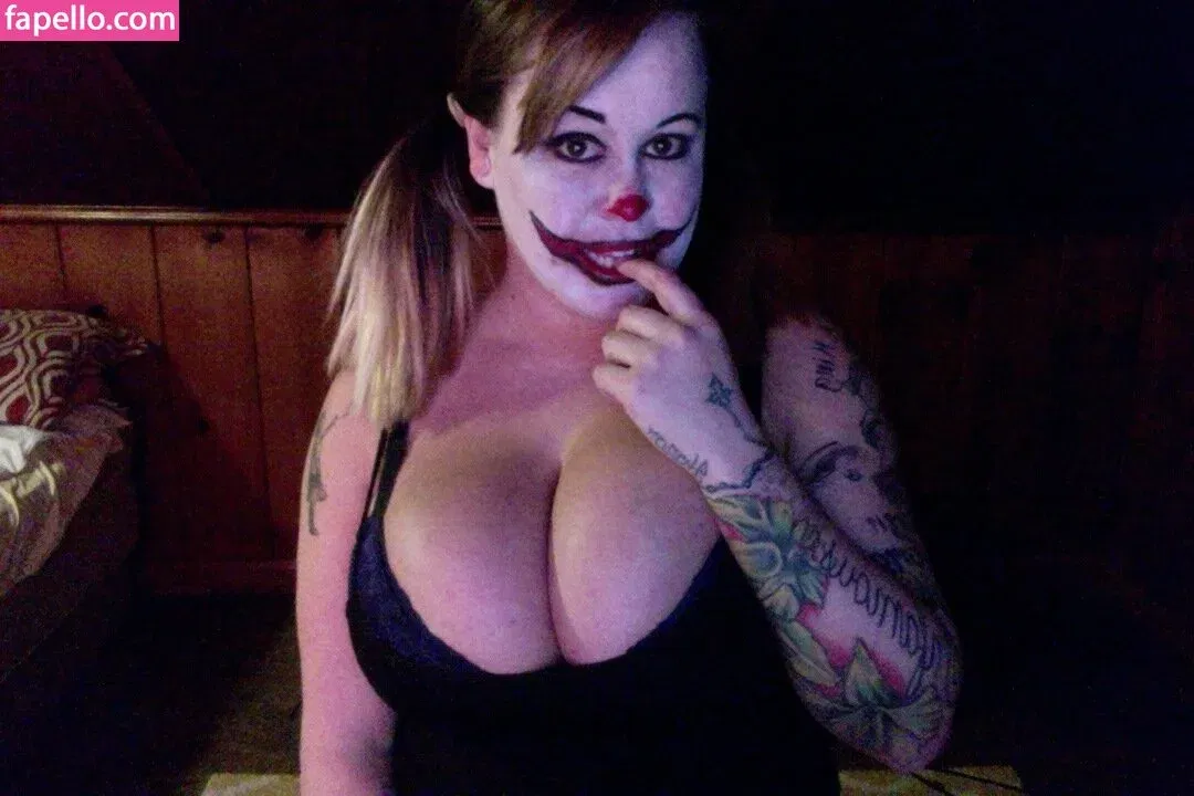 phoebe420_ / phoebe69420 Onlyfans Photo Gallery 