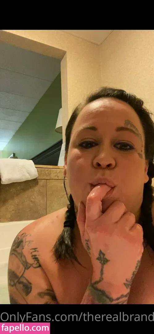 phoebe420_ / phoebe69420 Onlyfans Photo Gallery 