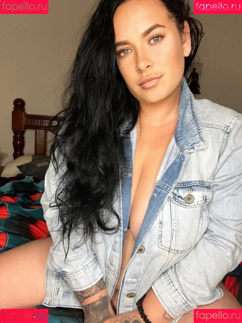 inkedivy_x / justyouraveragemum_x Onlyfans Photo Gallery 