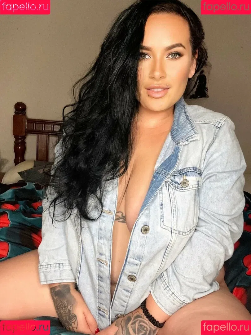 inkedivy_x / justyouraveragemum_x Onlyfans Photo Gallery 